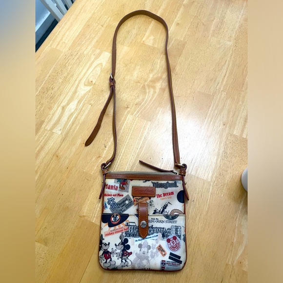 Dooney & Bourke Disney 50th Anniversary Crossbody bag - Picture 1 of 4